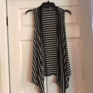 Black and grey fashion vest